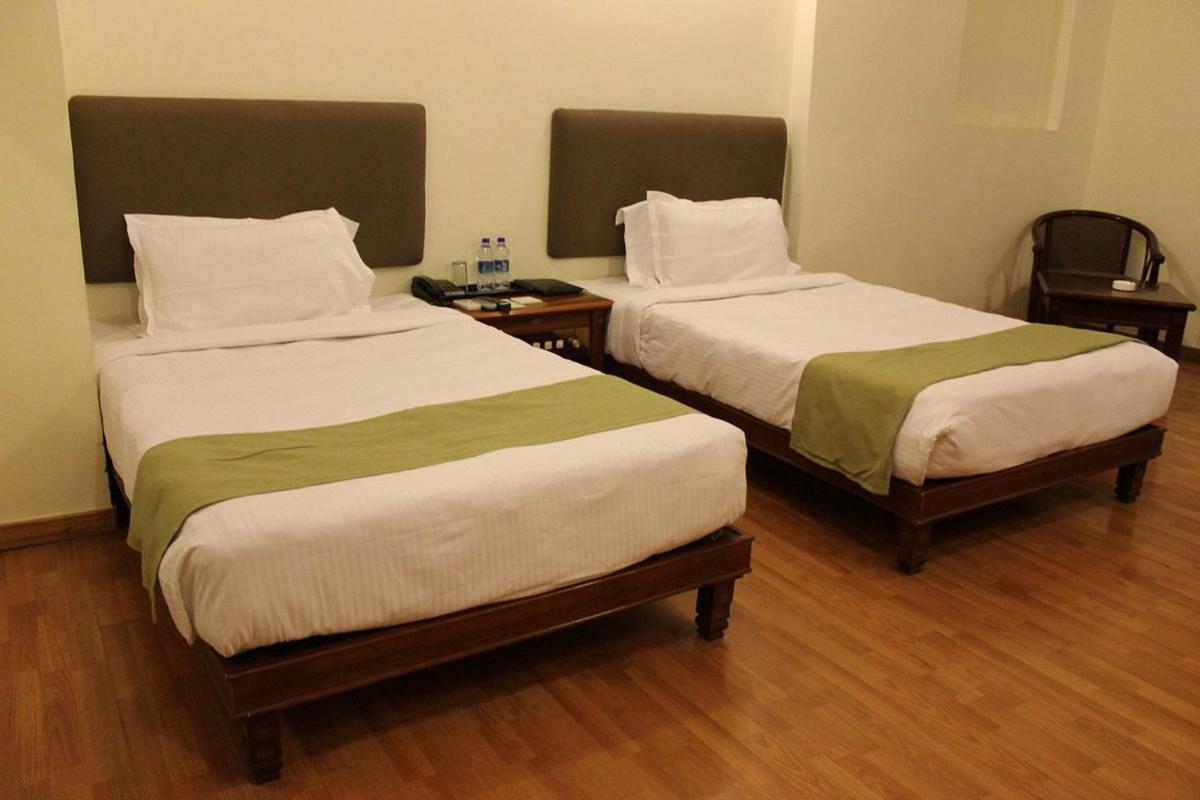 The Cent Hotel Hyderabad Exterior foto